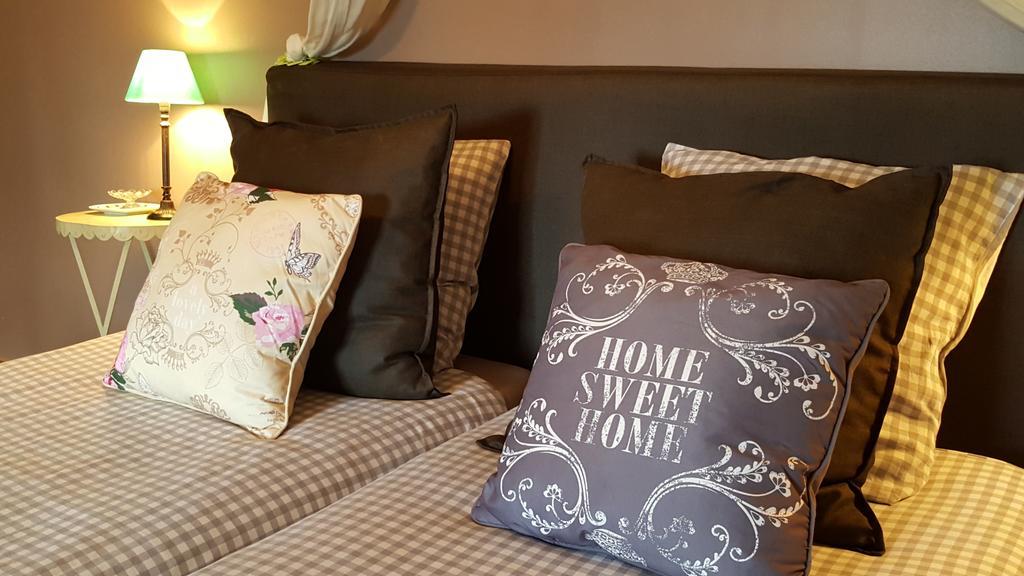 Le Logis De La Poupeliere Bed & Breakfast Vouhe  Ngoại thất bức ảnh